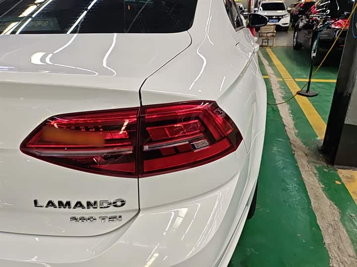 Фото 8 - Volkswagen Lamando L