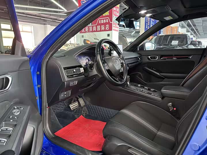 Фото 11 - Honda Civic