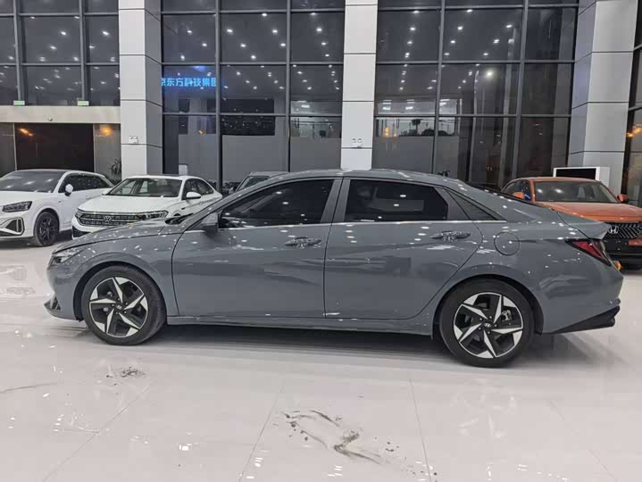 Фото 10 - Hyundai Elantra N line