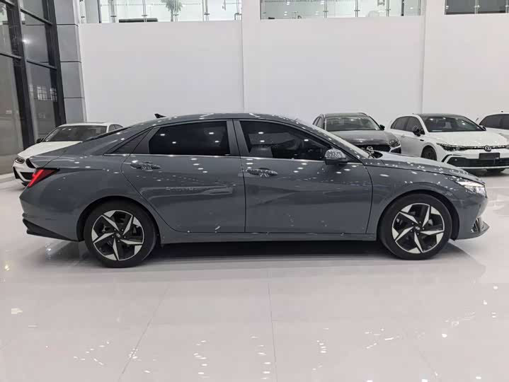 Фото 9 - Hyundai Elantra N line