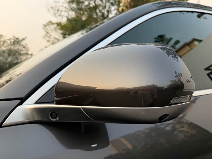 Фото 17 - LiXiang L8