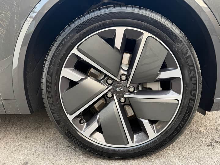 Фото 4 - LiXiang L8