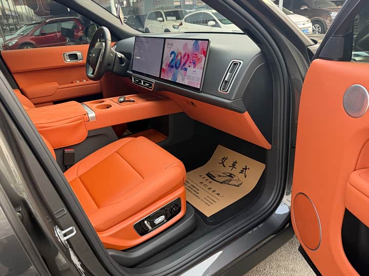 Фото 5 - LiXiang L8