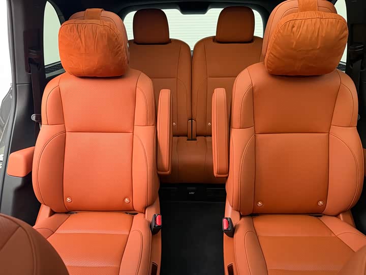 Фото 8 - LiXiang L8