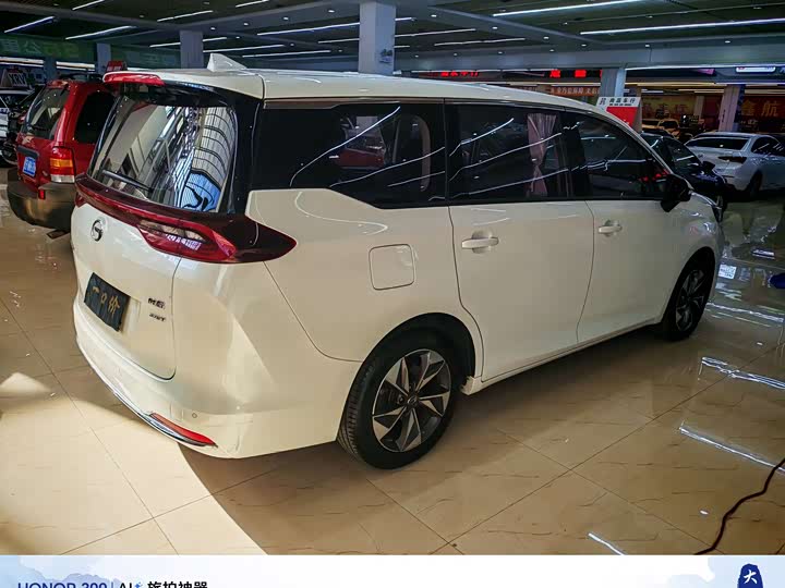 Фото 7 - GAC Trumpchi M6