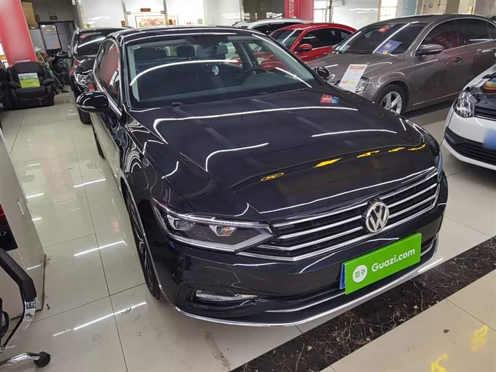 Фото 4 - Volkswagen Magotan