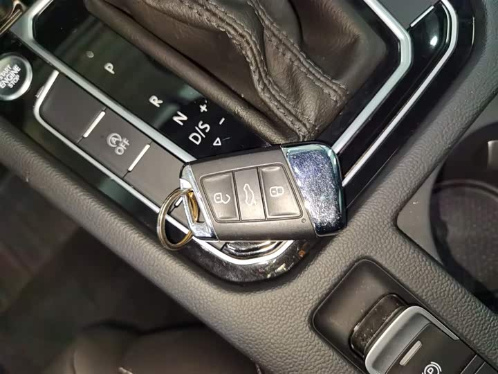 Фото 9 - Volkswagen Magotan