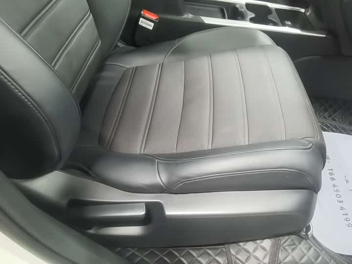 Фото 16 - Honda CR-V