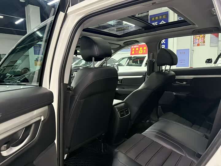 Фото 9 - Honda CR-V