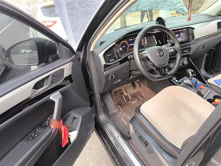 Фото 14 - Volkswagen Tayron