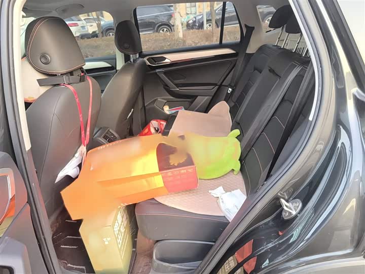 Фото 15 - Volkswagen Tayron