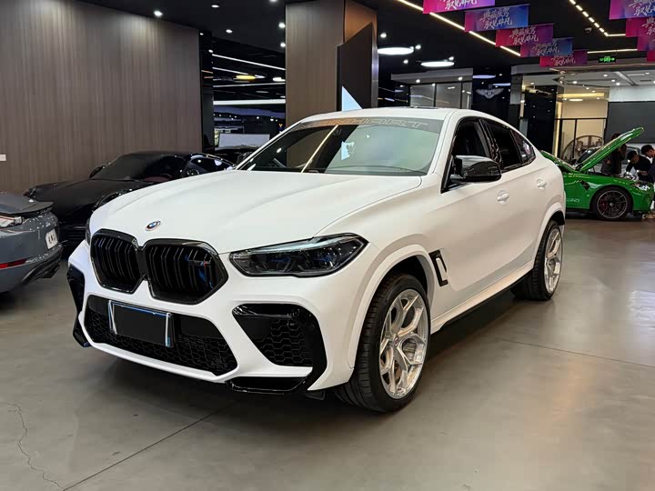 Фото 1 - BMW X6 M
