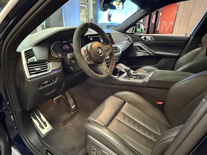 Фото 10 - BMW X6 M