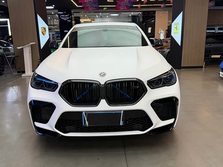 Фото 2 - BMW X6 M