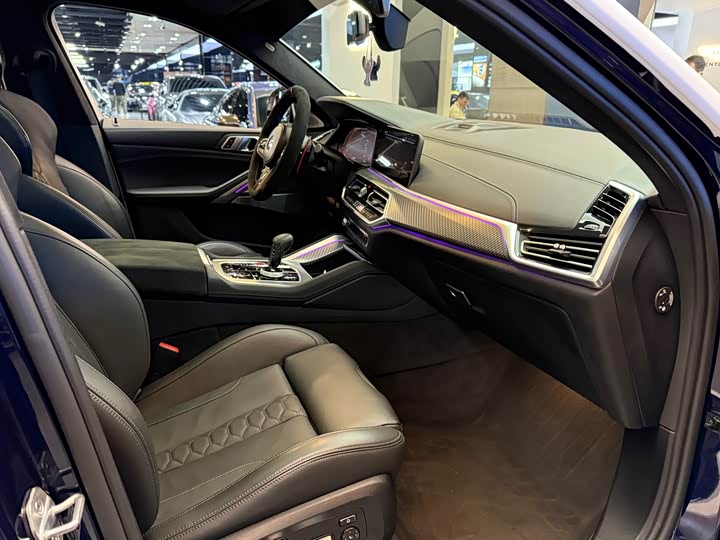 Фото 4 - BMW X6 M