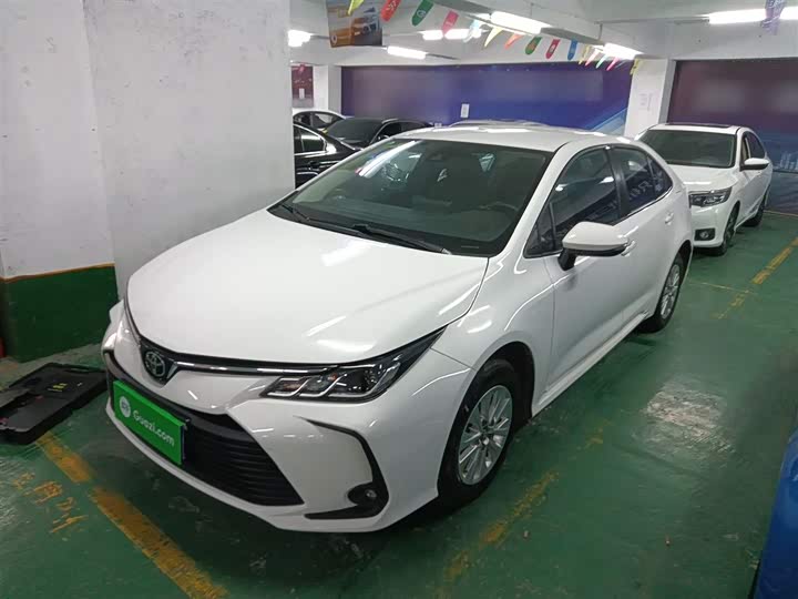 Фото 1 - Toyota Corolla