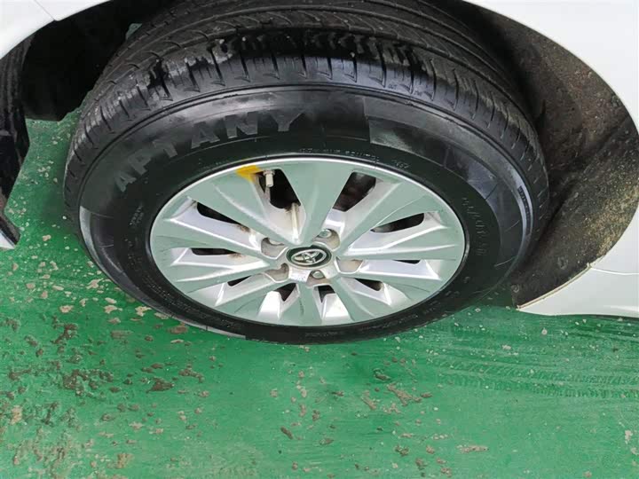 Фото 26 - Toyota Corolla