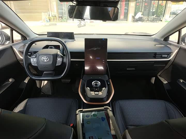 Фото 10 - Toyota bZ3