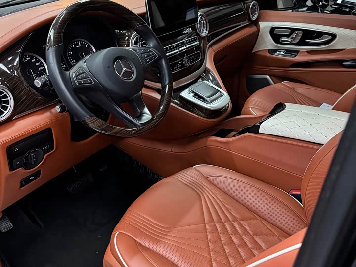 Фото 4 - Mercedes-Benz Vito