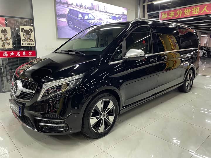 Фото 1 - Mercedes-Benz V-Class