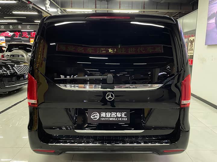 Фото 5 - Mercedes-Benz V-Class