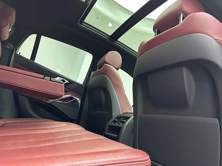 Фото 23 - BMW X6