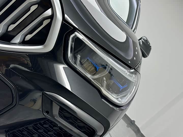 Фото 27 - BMW X6