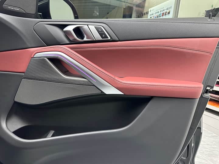 Фото 33 - BMW X6