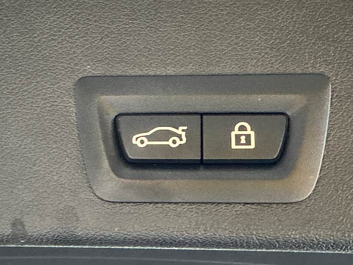 Фото 39 - BMW X6