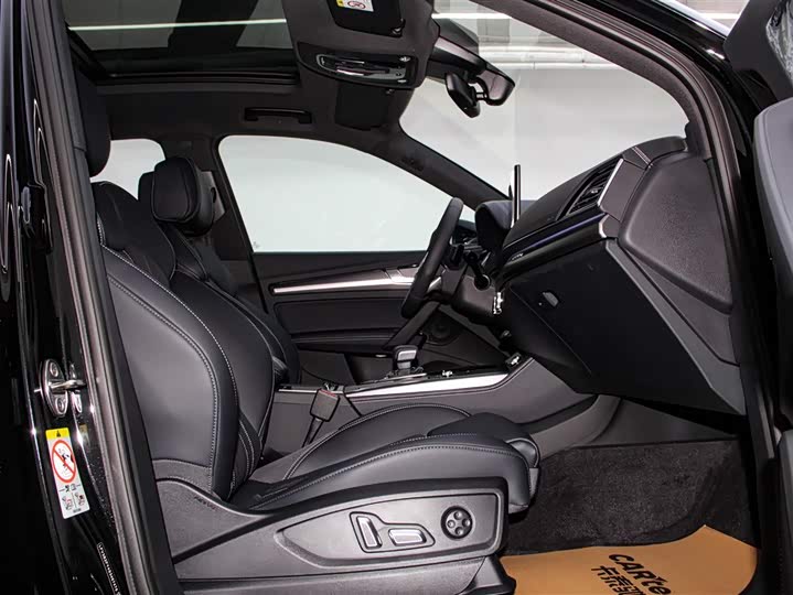 Фото 18 - Audi Q5L