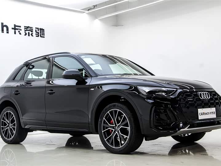 Фото 3 - Audi Q5L