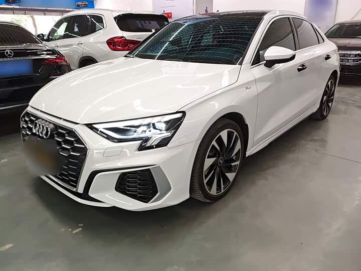 Фото 1 - Audi A3