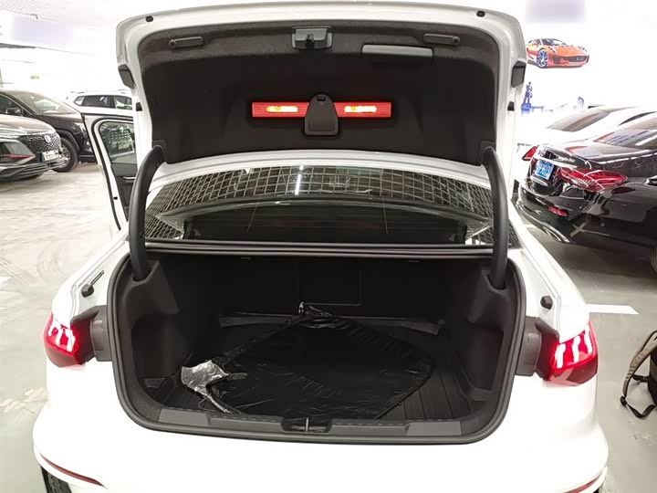 Фото 19 - Audi A3