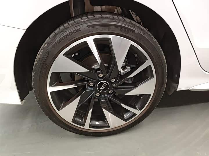 Фото 26 - Audi A3