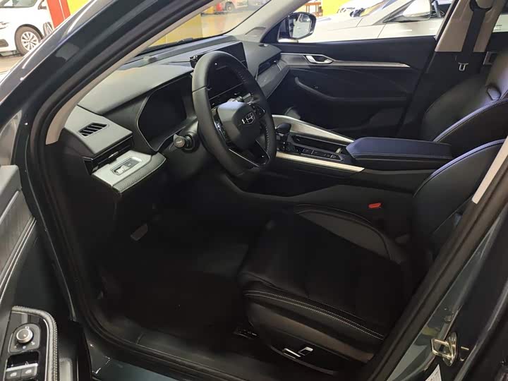 Фото 15 - Geely Preface