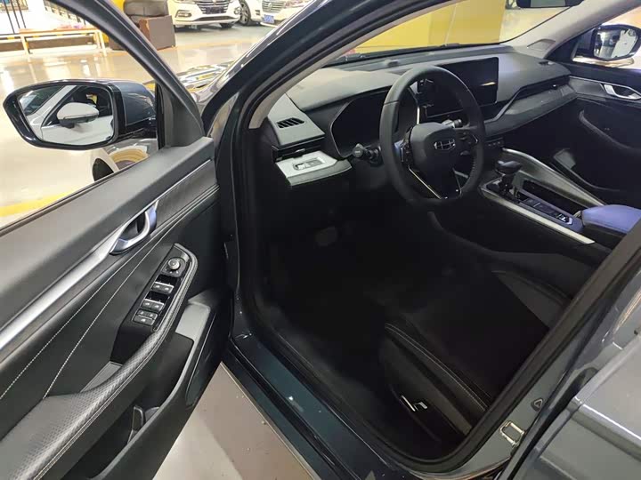 Фото 16 - Geely Preface