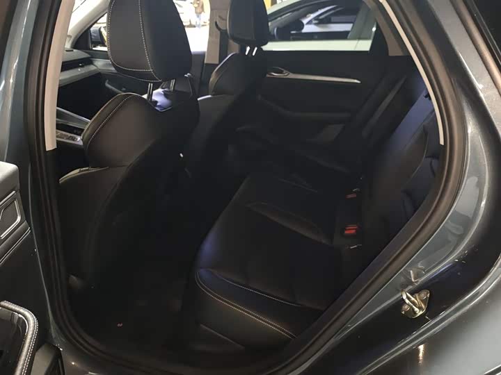 Фото 17 - Geely Preface