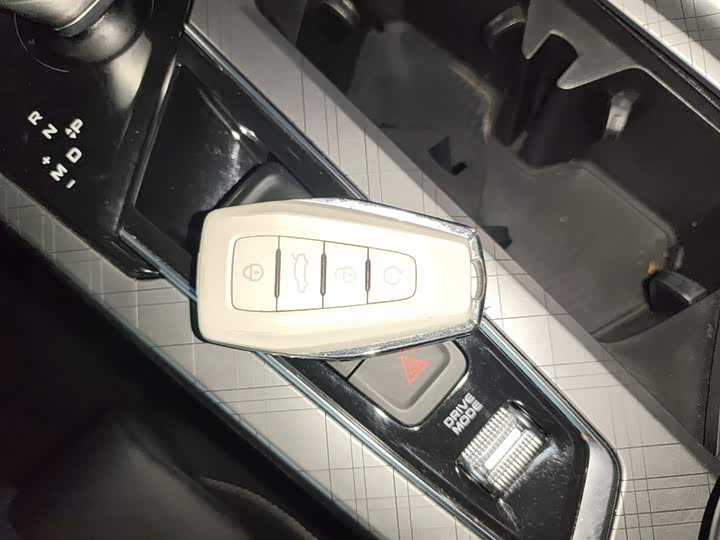 Фото 9 - Geely Preface