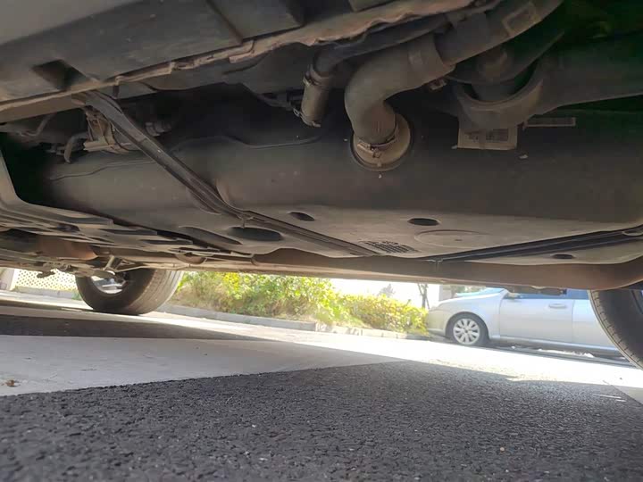 Фото 22 - Geely Atlas