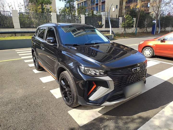 Фото 4 - Geely Atlas