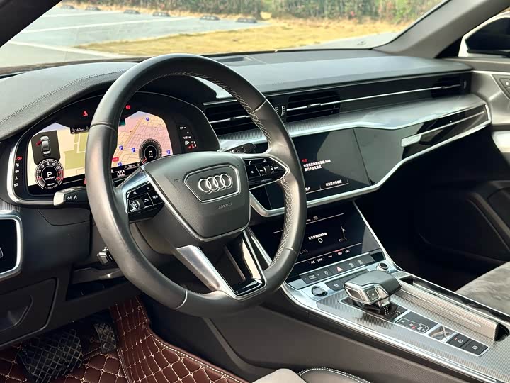 Фото 10 - Audi A6L