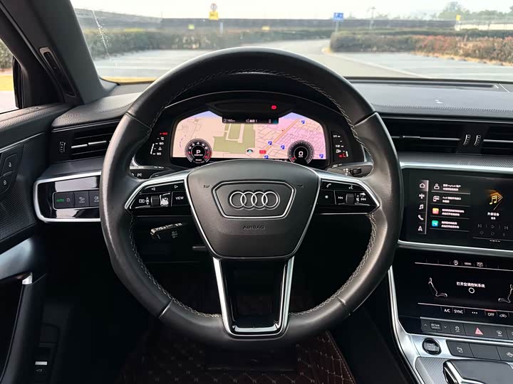 Фото 18 - Audi A6L