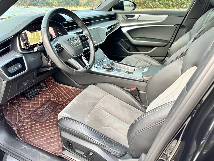 Фото 9 - Audi A6L