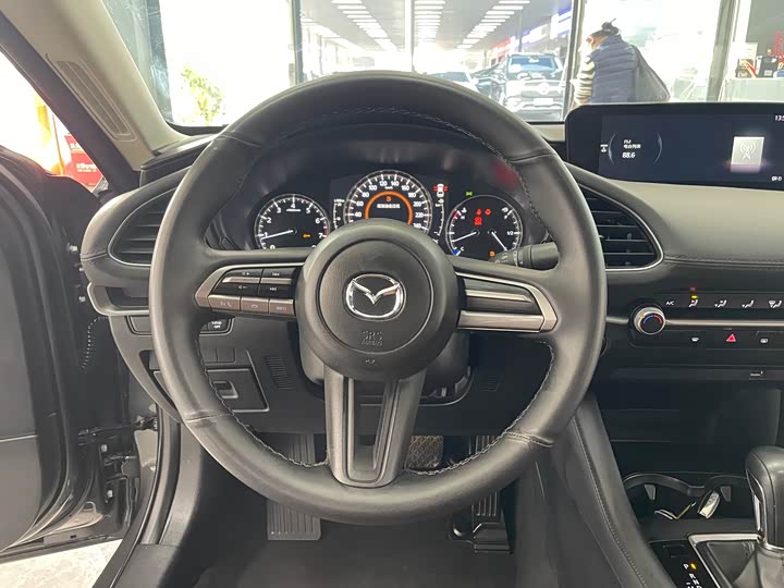 Фото 10 - Mazda 3 (Axela)