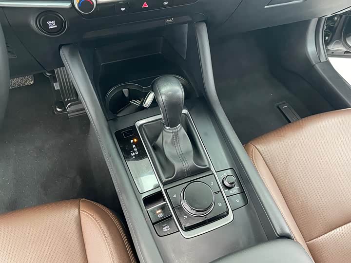 Фото 12 - Mazda 3 (Axela)