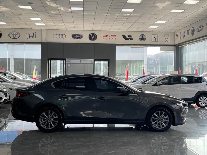 Фото 5 - Mazda 3 (Axela)