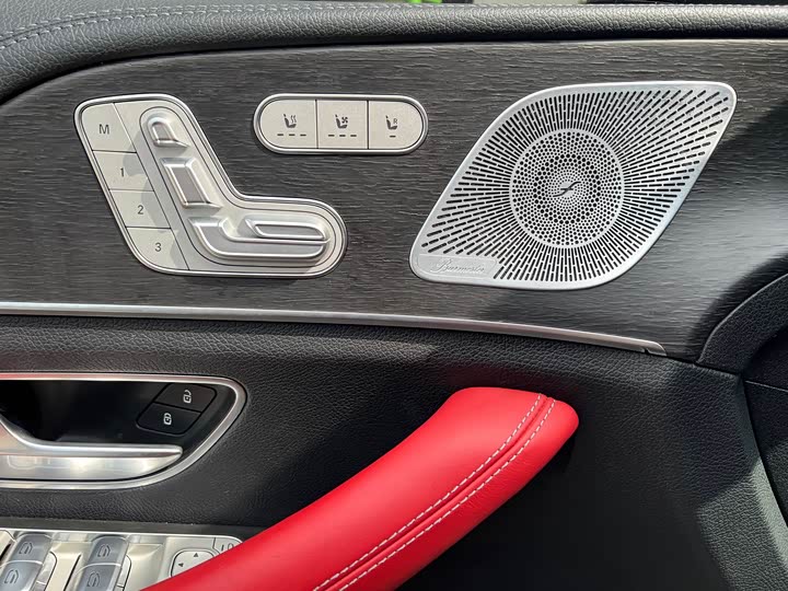 Фото 10 - Mercedes-Benz GLE-Class