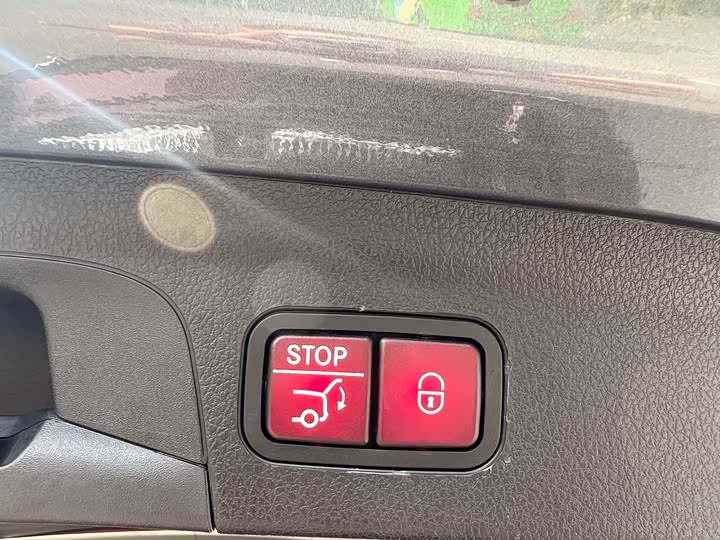 Фото 17 - Mercedes-Benz GLE-Class