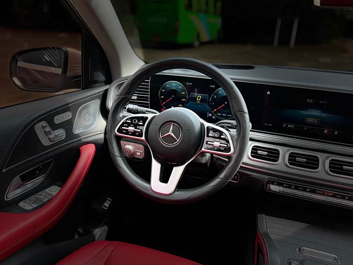 Фото 7 - Mercedes-Benz GLE-Class