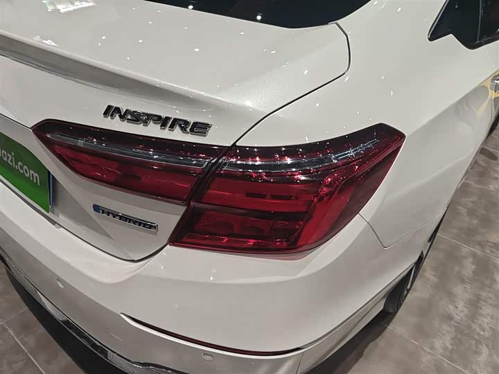 Фото 8 - Honda Inspire